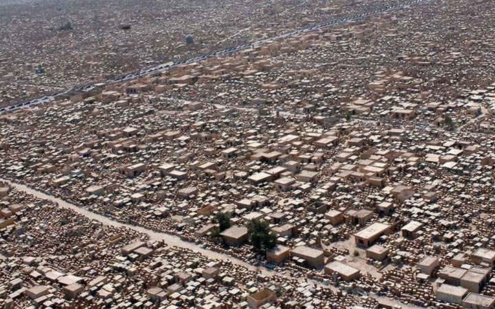 Maior Cemitério Do Mundo Descubra Porque O Vale Da Paz é Tão Grande 